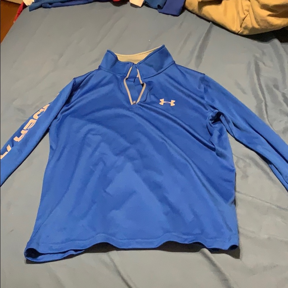 Lot of 2 Under Armor LS tees. Size L
